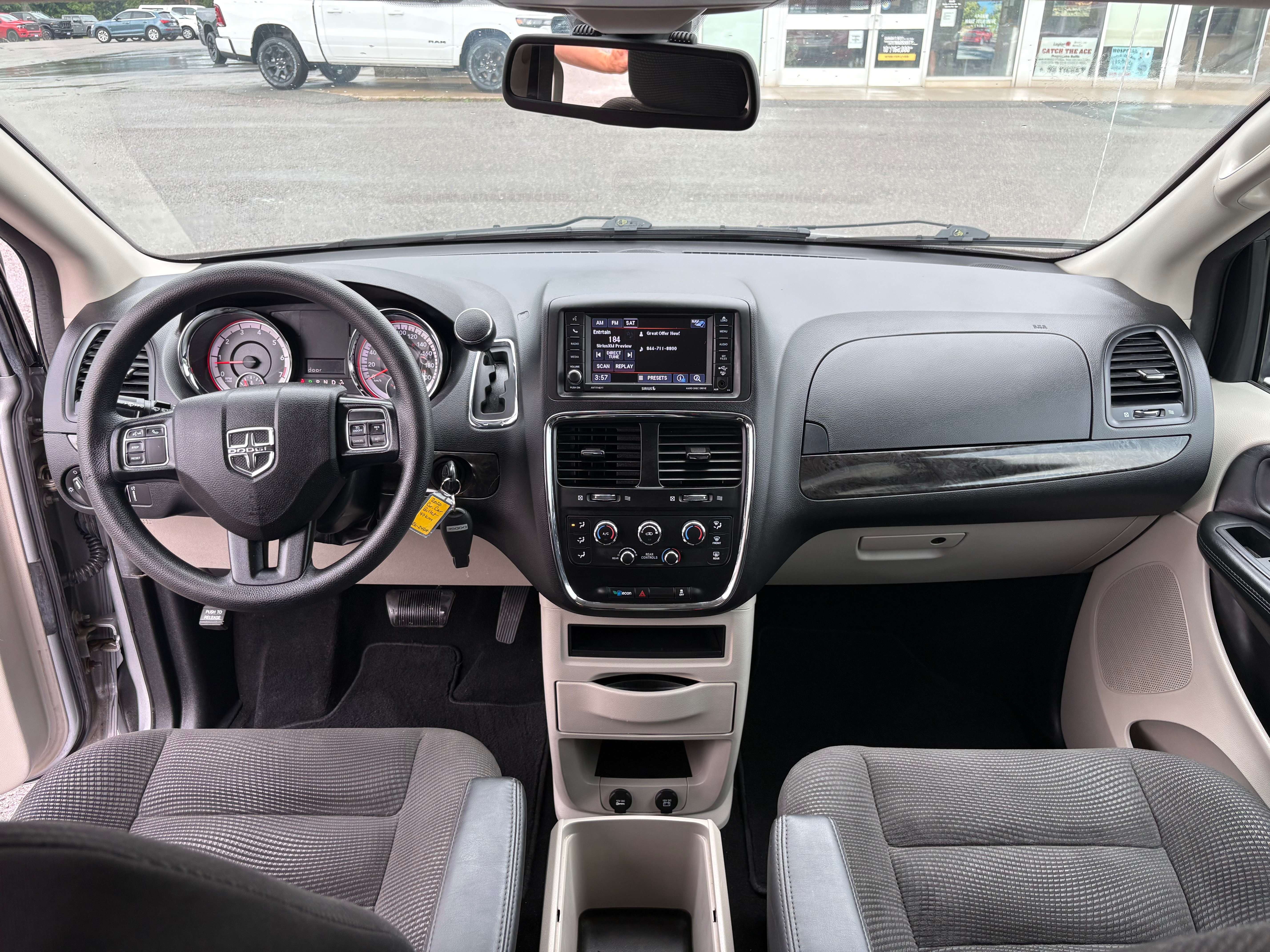 2020 Dodge Grand Caravan SXT - cruise control - hands free — снимка 1