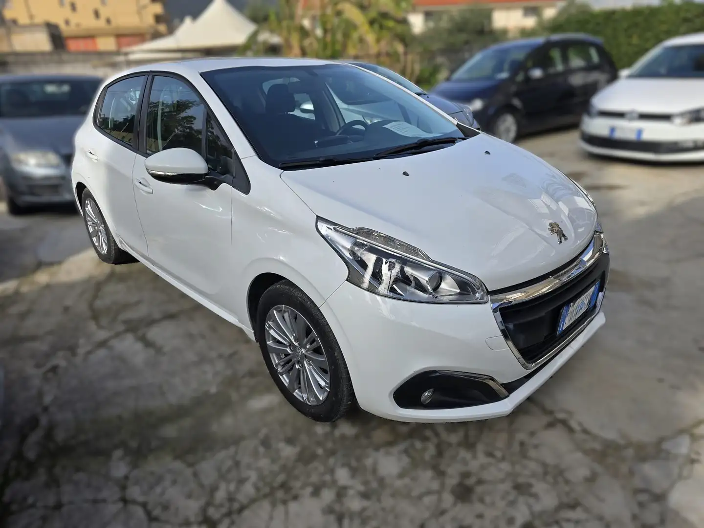 Peugeot 208 208 I 2015 3p 1.2 puretech Active 82cv Bianco - 1