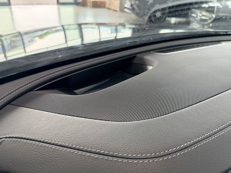 Mercedes-Benz E 220 d AMG 360°-K Pano DISTRONIC+ Ambientenbeleuchtung — photo 14
