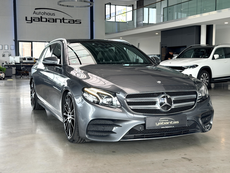 Mercedes-Benz E 220 d AMG 360°-K Pano DISTRONIC+ Ambientenbeleuchtung — photo 3