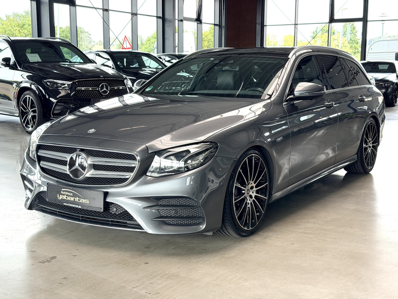 Mercedes-Benz E 220 d AMG 360°-K Pano DISTRONIC+ Ambientenbeleuchtung