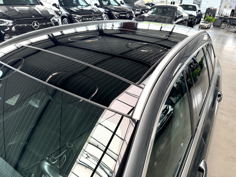 Mercedes-Benz E 220 d AMG 360°-K Pano DISTRONIC+ Ambientenbeleuchtung — photo 15