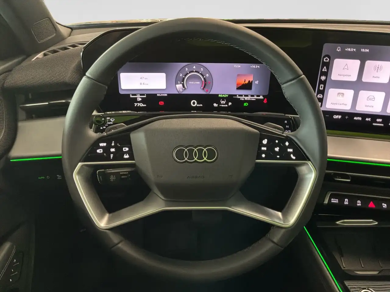 Audi Q3 снимка Audi Q3