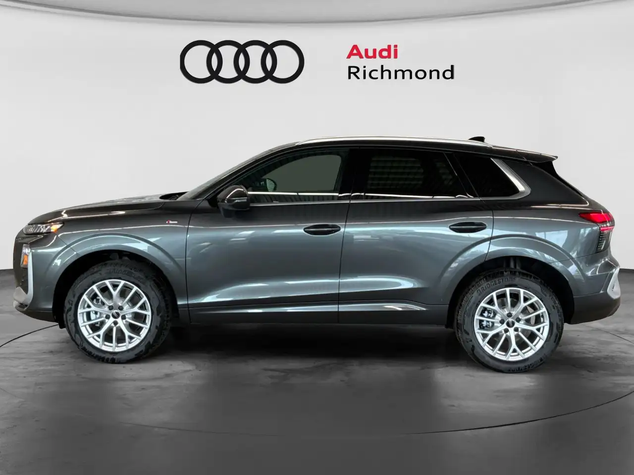 Audi Q3 снимка Audi Q3