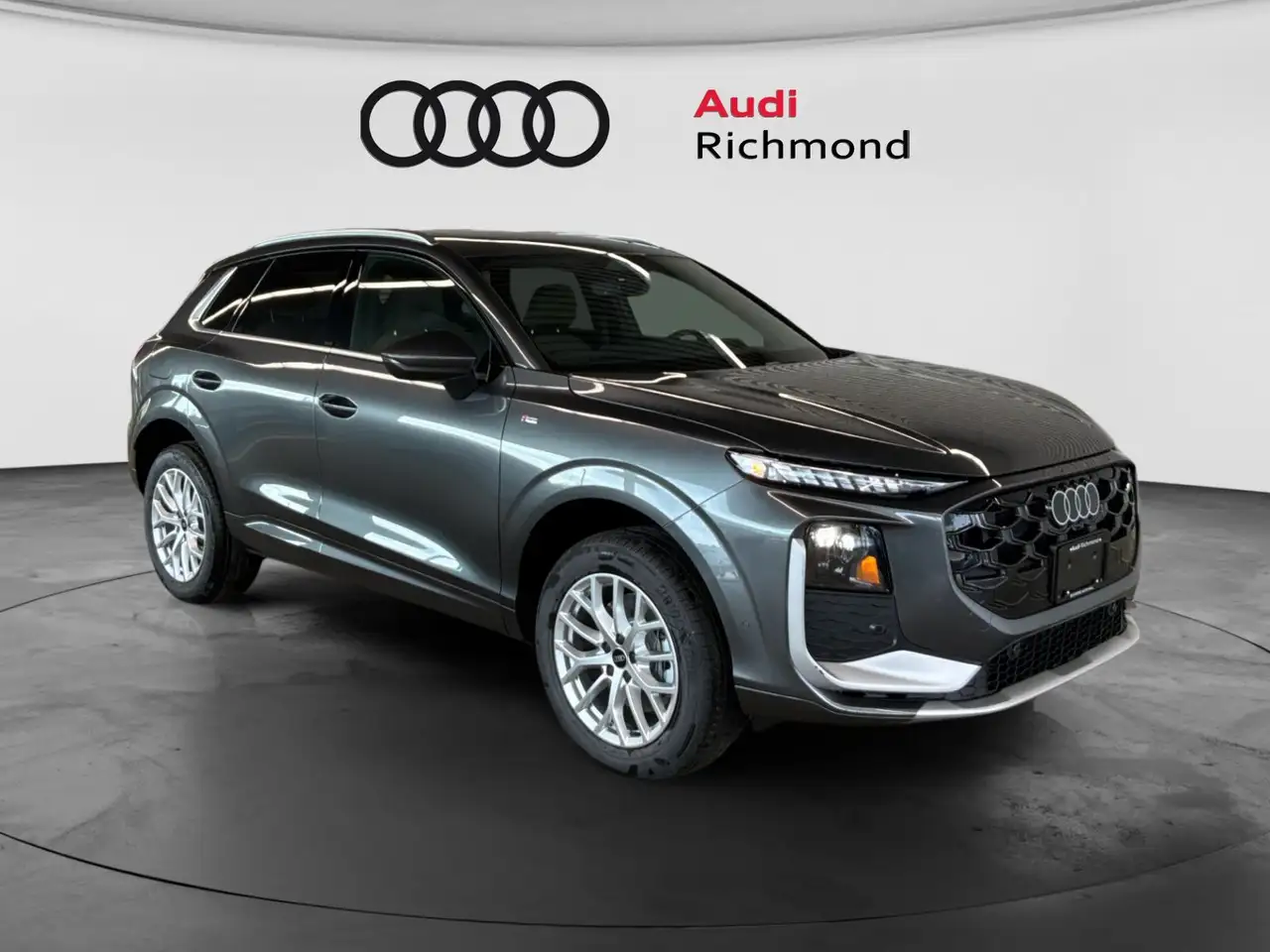 Audi Q3 снимка Audi Q3