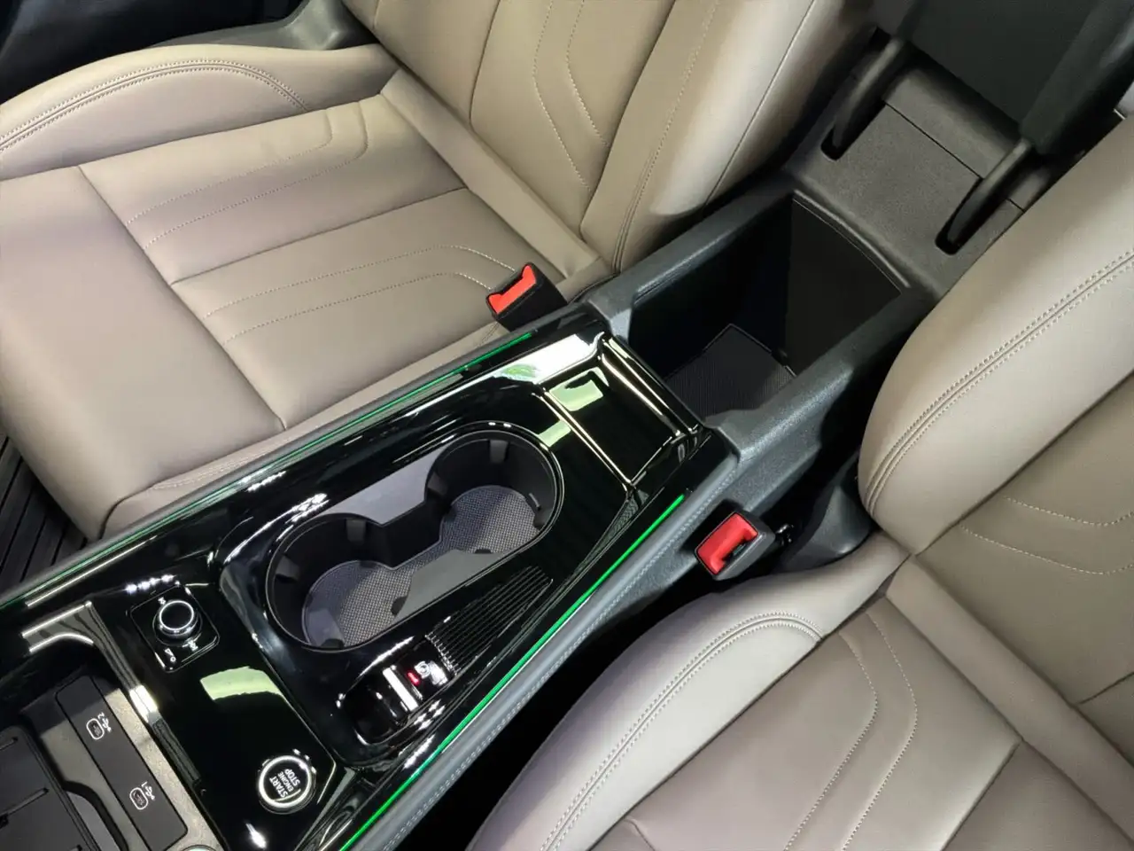 Audi Q3 снимка Audi Q3