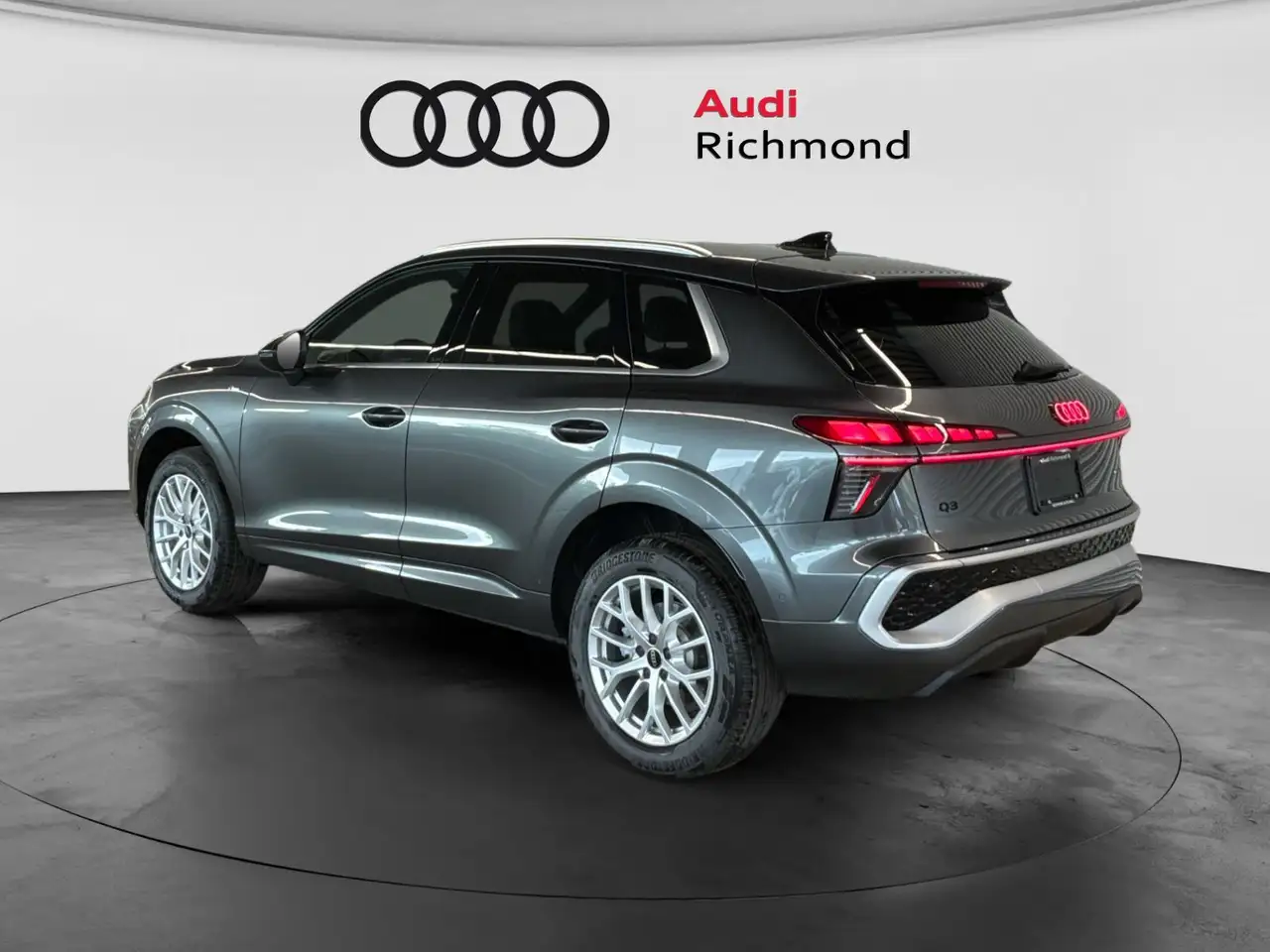 Audi Q3 снимка Audi Q3