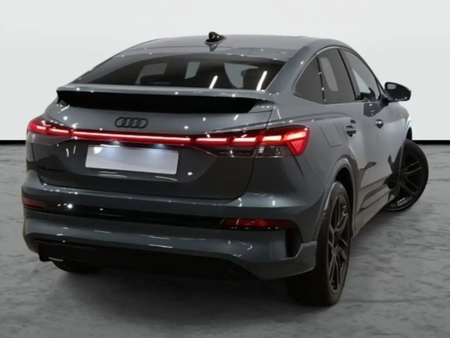 Audi Q4 e-tron Sportback S line 210 kW (285 CV) performance Verde - 2