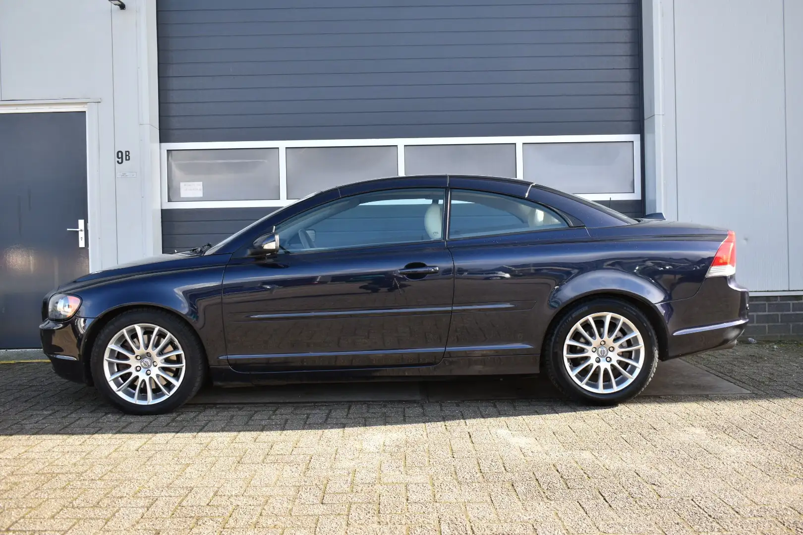 Volvo C70 Convertible 2.4 D5 Summum automaat. Blau - 2