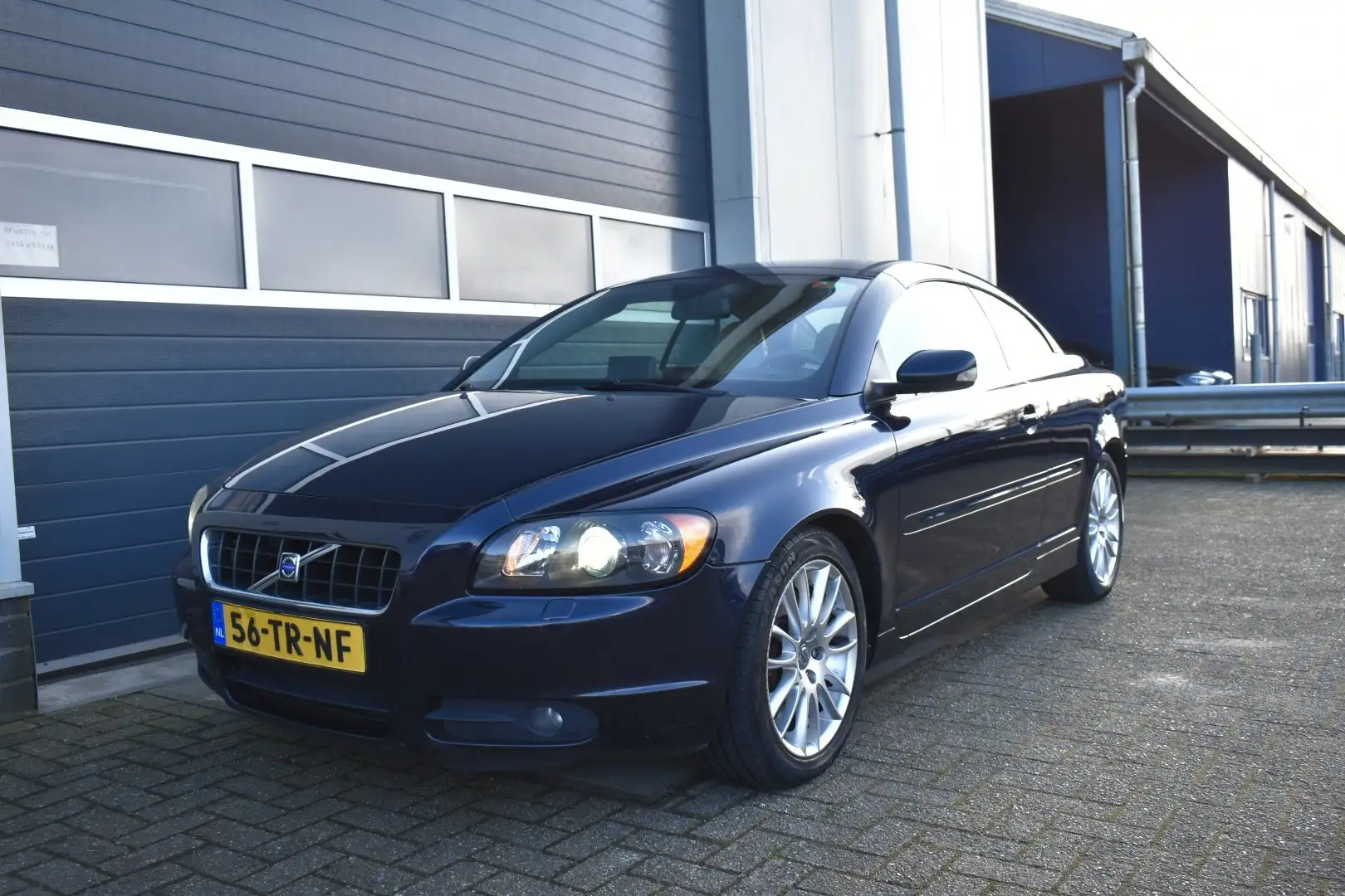 Volvo C70 Convertible 2.4 D5 Summum automaat. Blau - 1