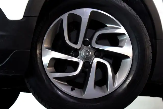 Opel Crossland X view 4