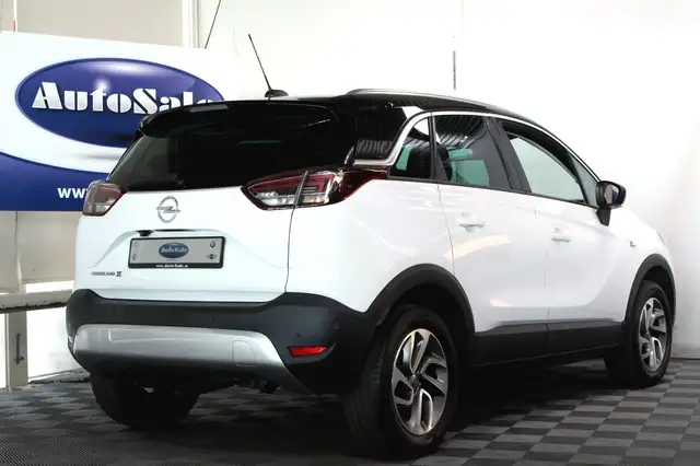 Opel Crossland X view 3