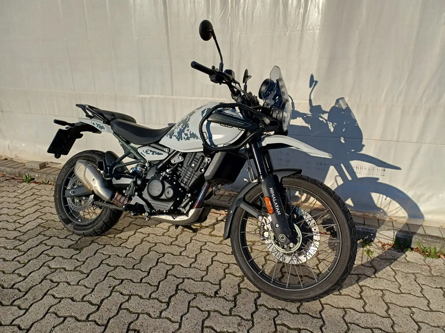Royal Enfield Himalayan R.E. HIMALAYAN 450 KAMET WHITE 2024 KM 7.650 Blanco - 2
