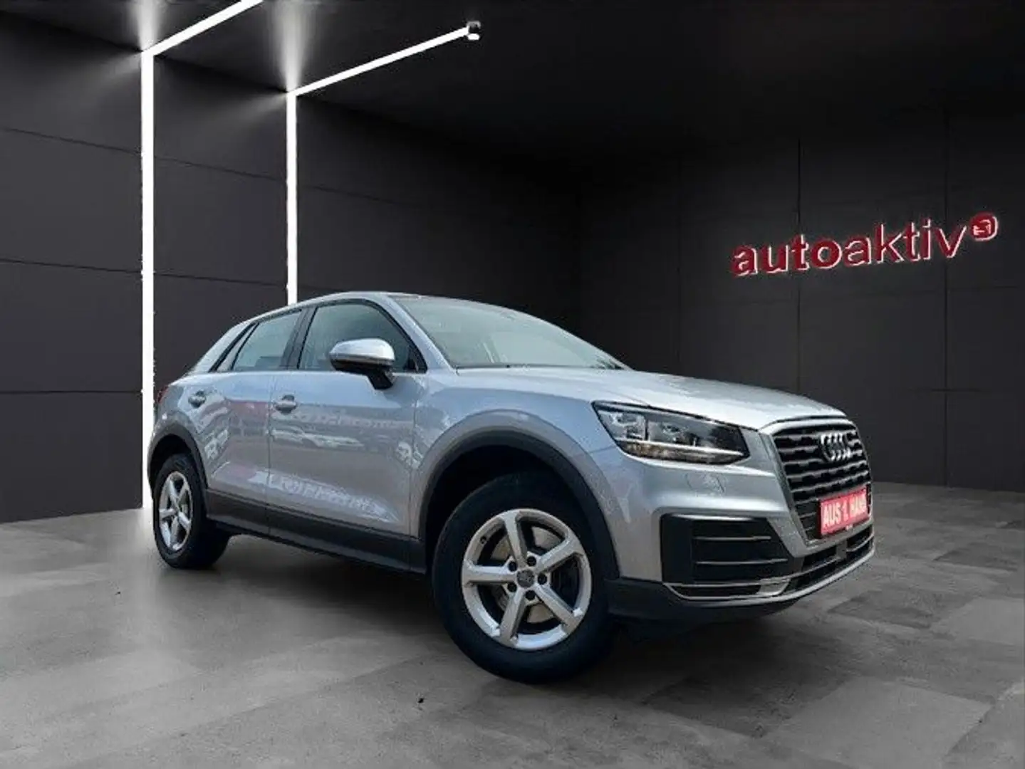 Audi Q2 Sport/Navi MMI/Panorama/Licht-Paket/Tempomat Plateado - 1