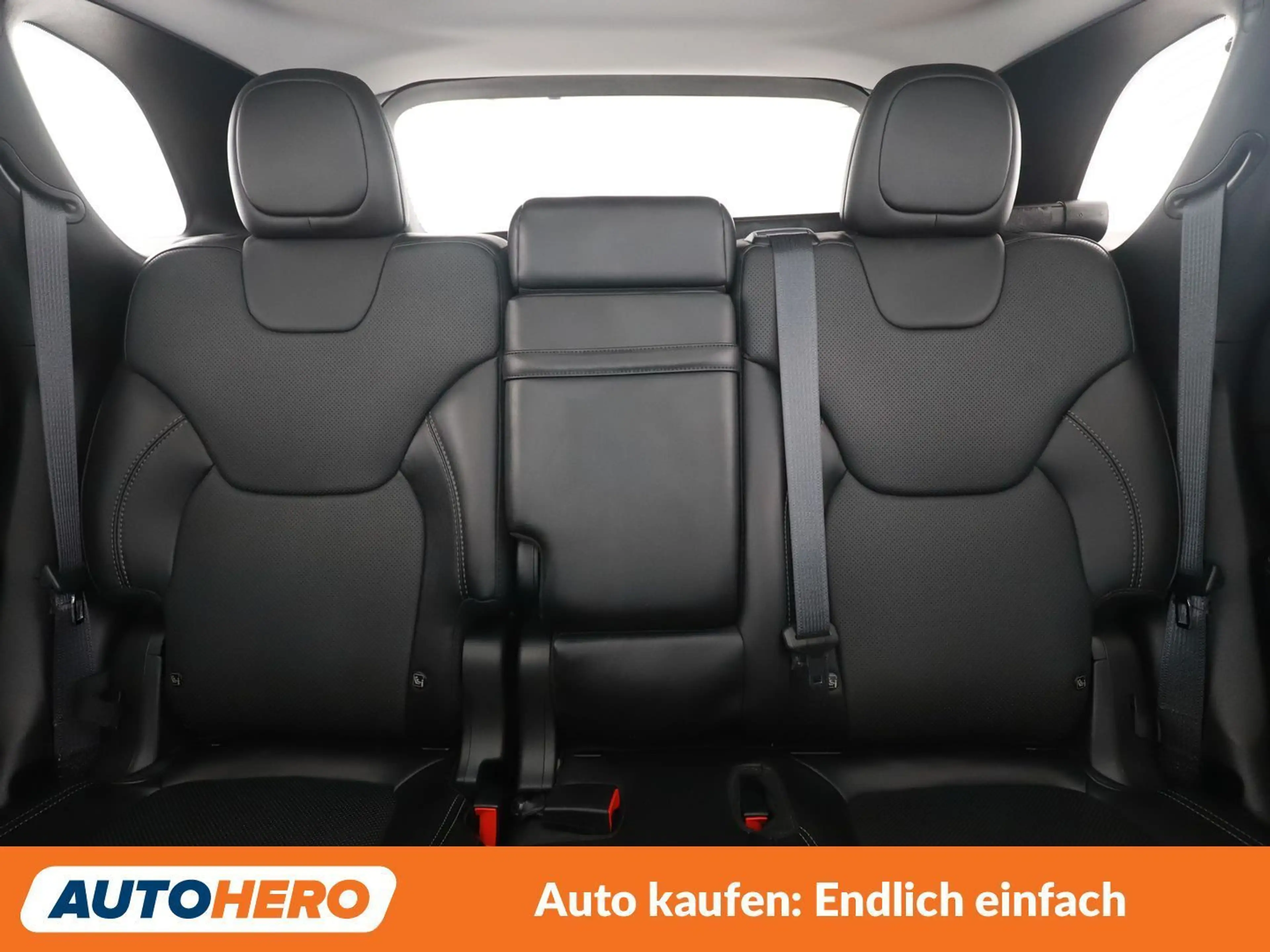 Jeep Cherokee 2.2 M-Jet Overland 4x4 — photo 15