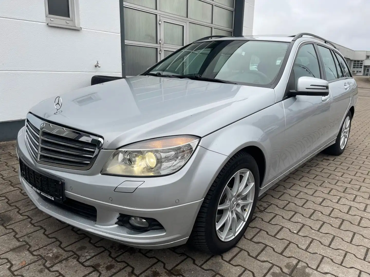 Mercedes-Benz C 200 CDI T/2HD/ESD/SHZ/NAVI/PDC/AUTOMATIK Silber - 1