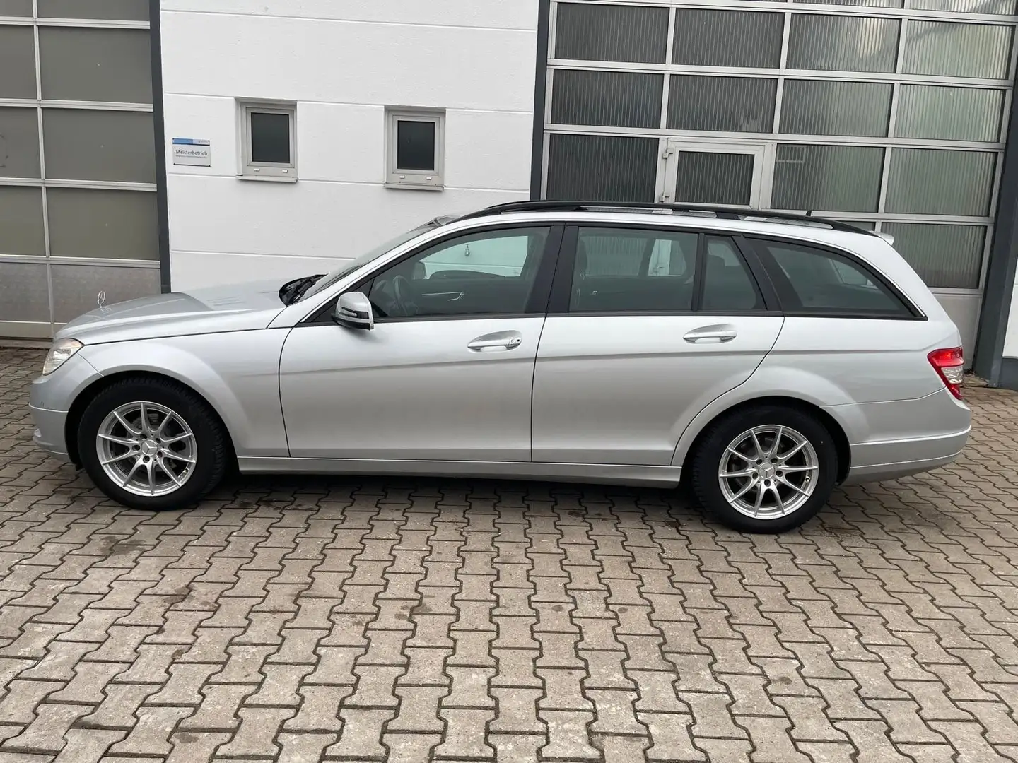 Mercedes-Benz C 200 CDI T/2HD/ESD/SHZ/NAVI/PDC/AUTOMATIK Silber - 2