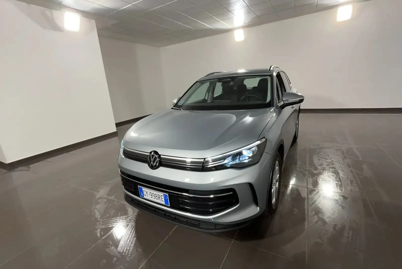 Volkswagen Tiguan Tiguan 2.0 tdi Life 150cv dsg Grau - 1