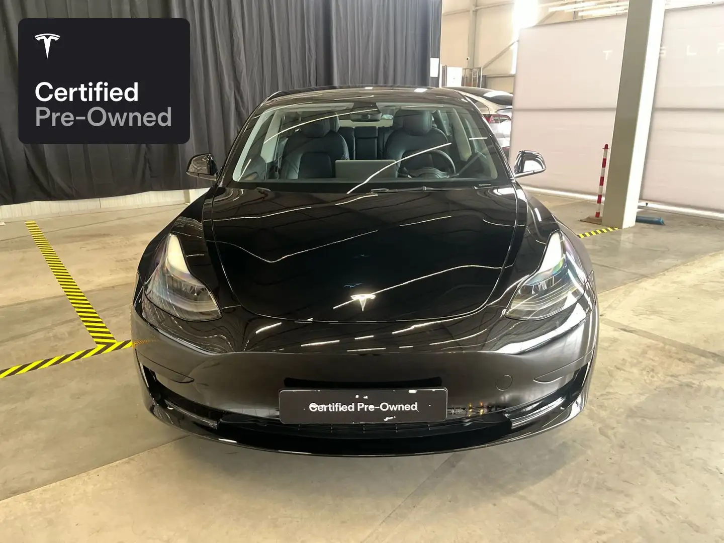 Tesla Model 3 Rear-Wheel Drive “Certified Pre-Owned” Zwart - 2