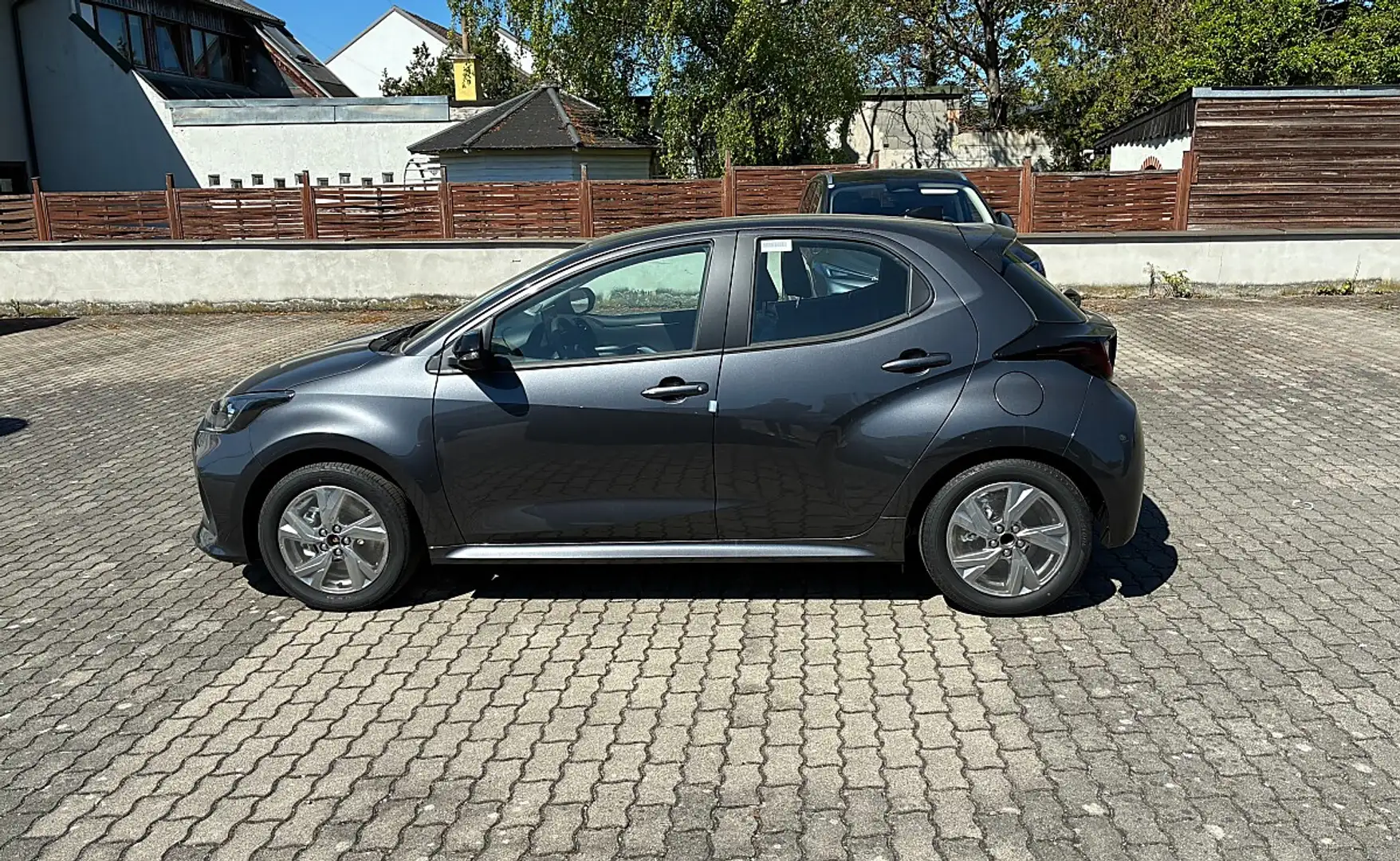 Mazda 2 Mazda2 Hybrid Exclusive Line Aut. Grau - 2