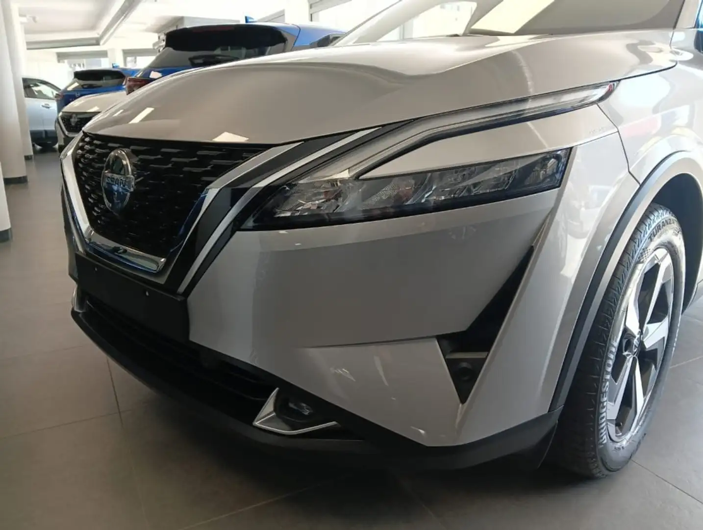 Nissan Qashqai MHEV 140 CV N-Connecta Grigio - 2