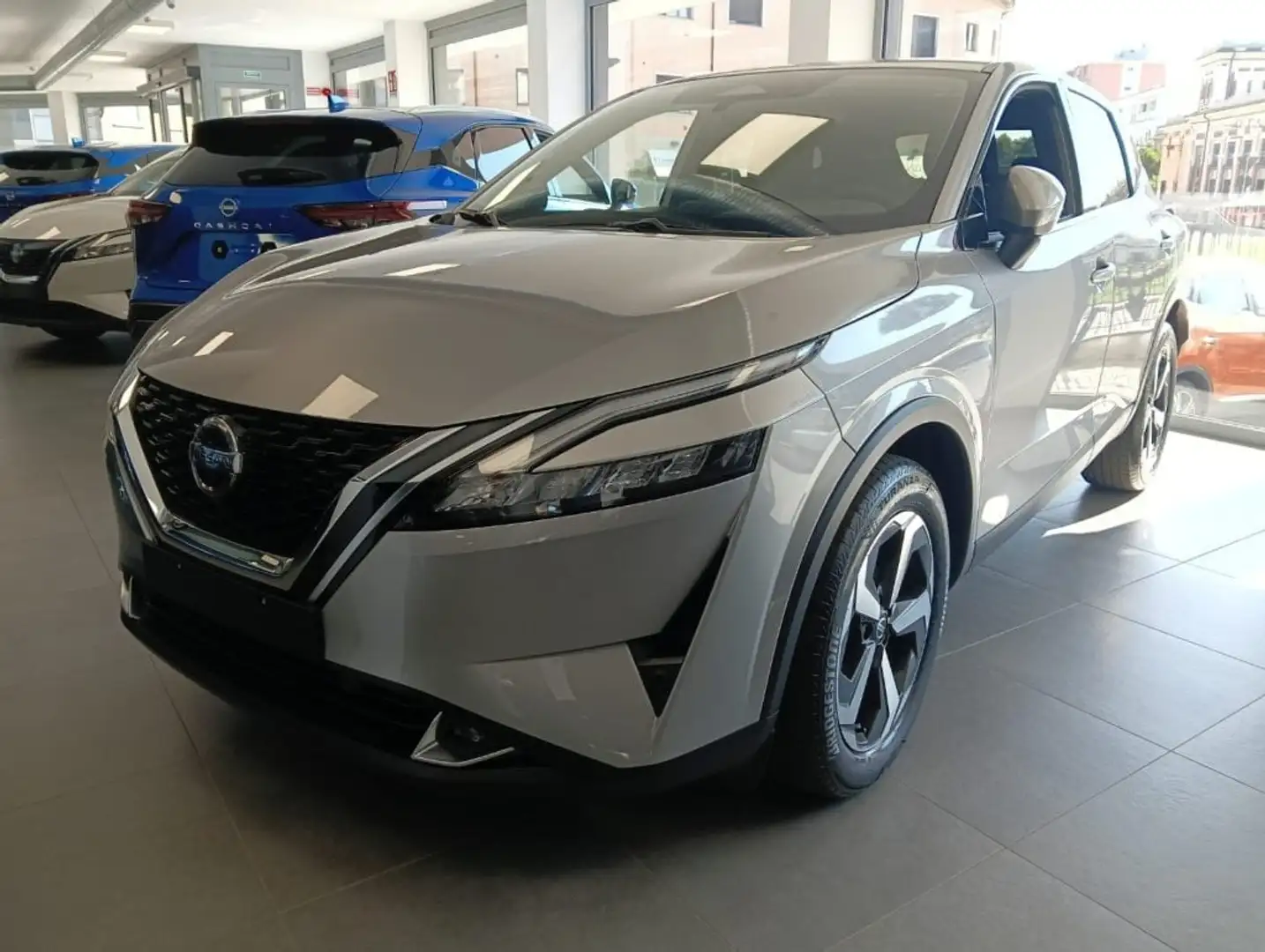 Nissan Qashqai MHEV 140 CV N-Connecta Grigio - 1