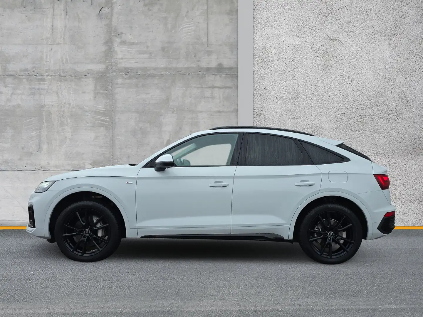 Audi Q5 Sportback 50 TFSIe qu S line Navi LED ACC Virtu... White - 2