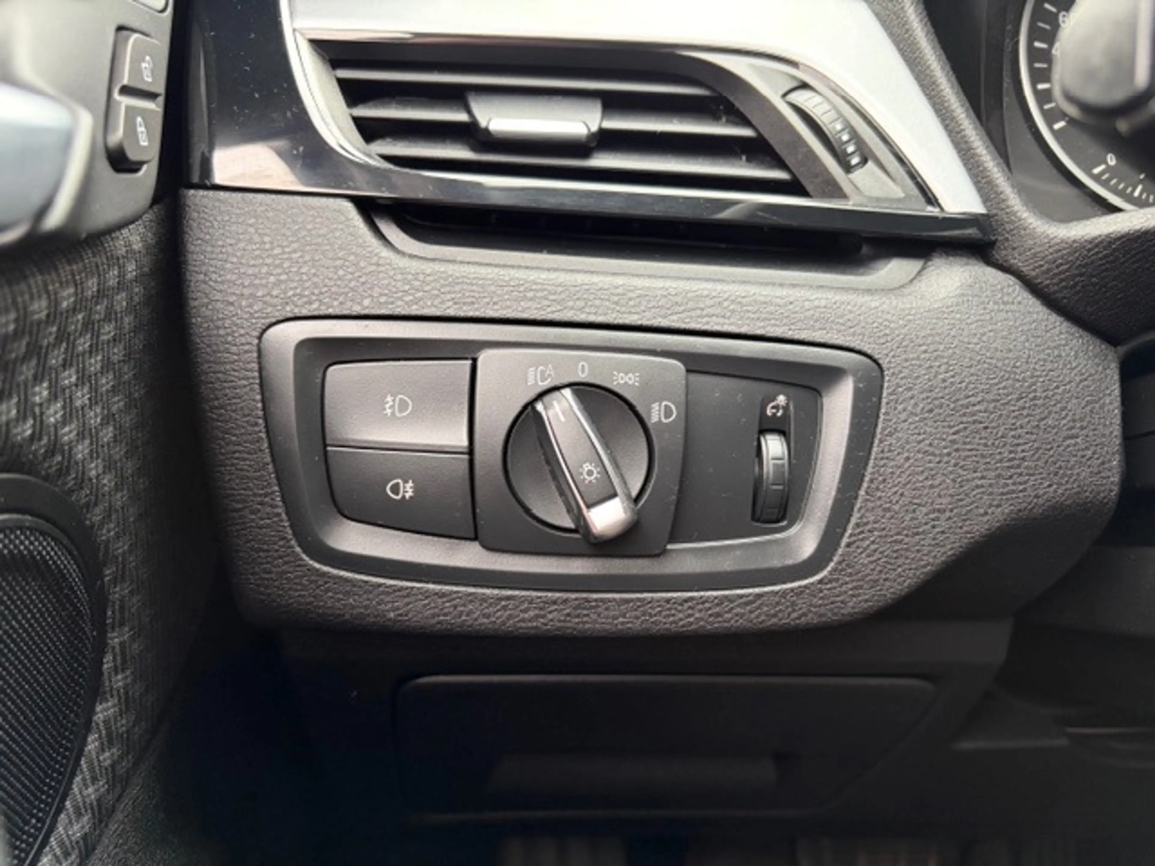 BMW X1 XDrive20i Centennial Executive Automaat — photo 12