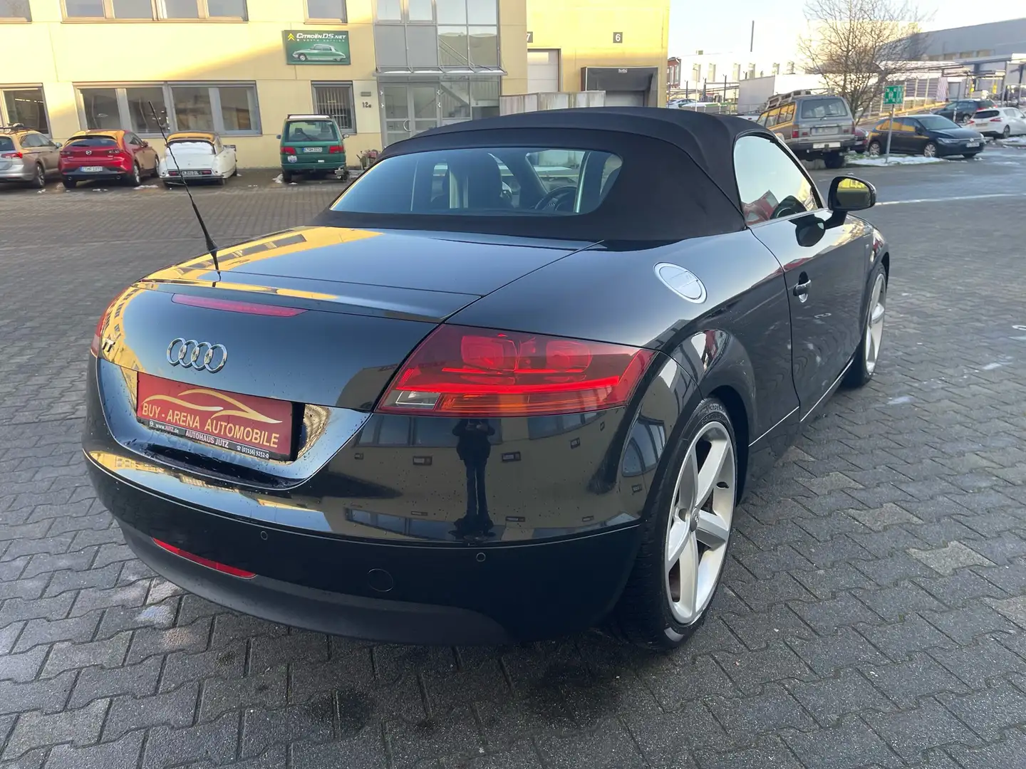 Audi TT 1.8 TFSI Roadster S line Sport/Plus S-Heft Top Černá - 2