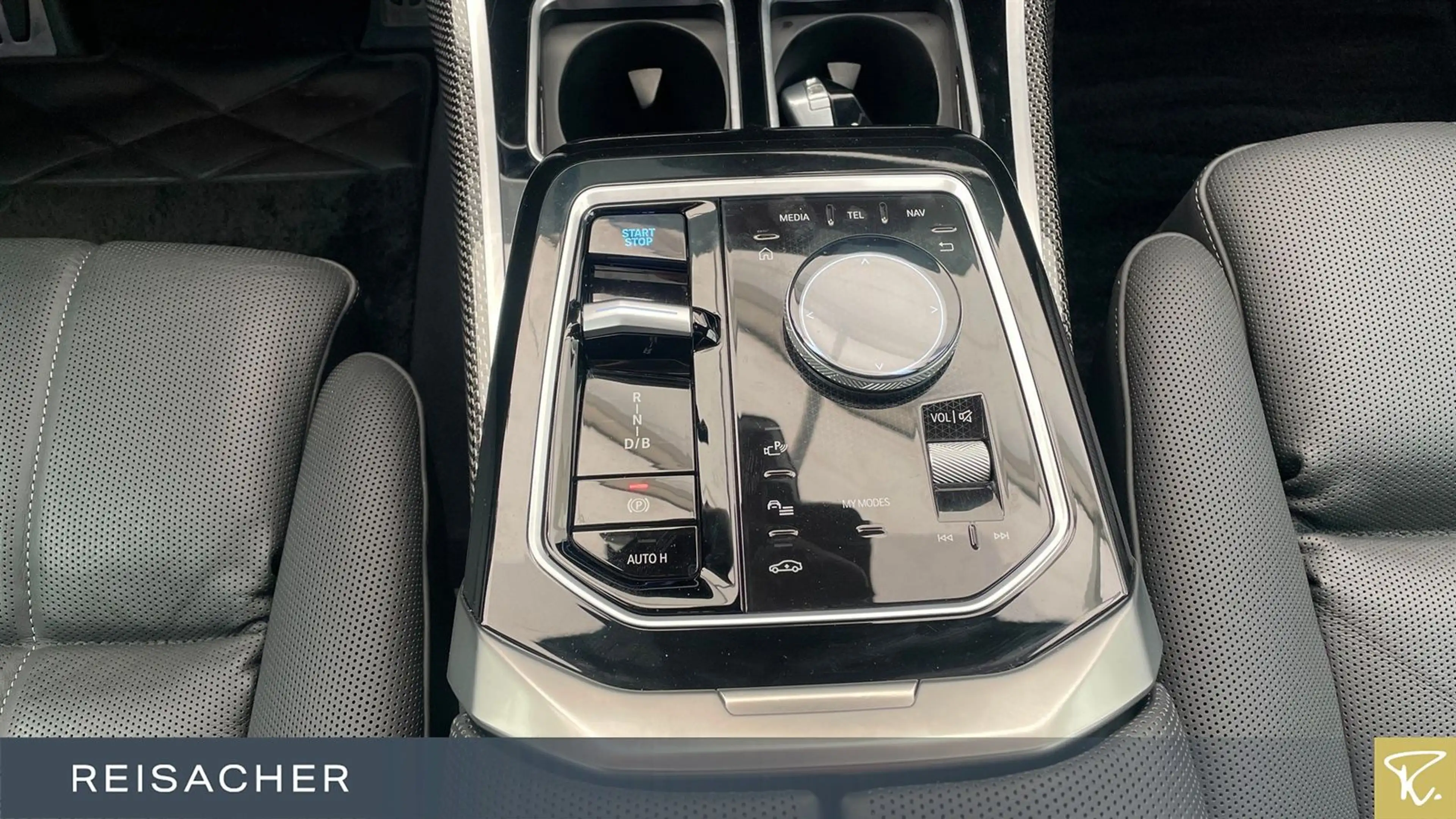BMW i7 A eDrive50 M-Sport LCPro ACCPro 360° Atür 20" — photo 11