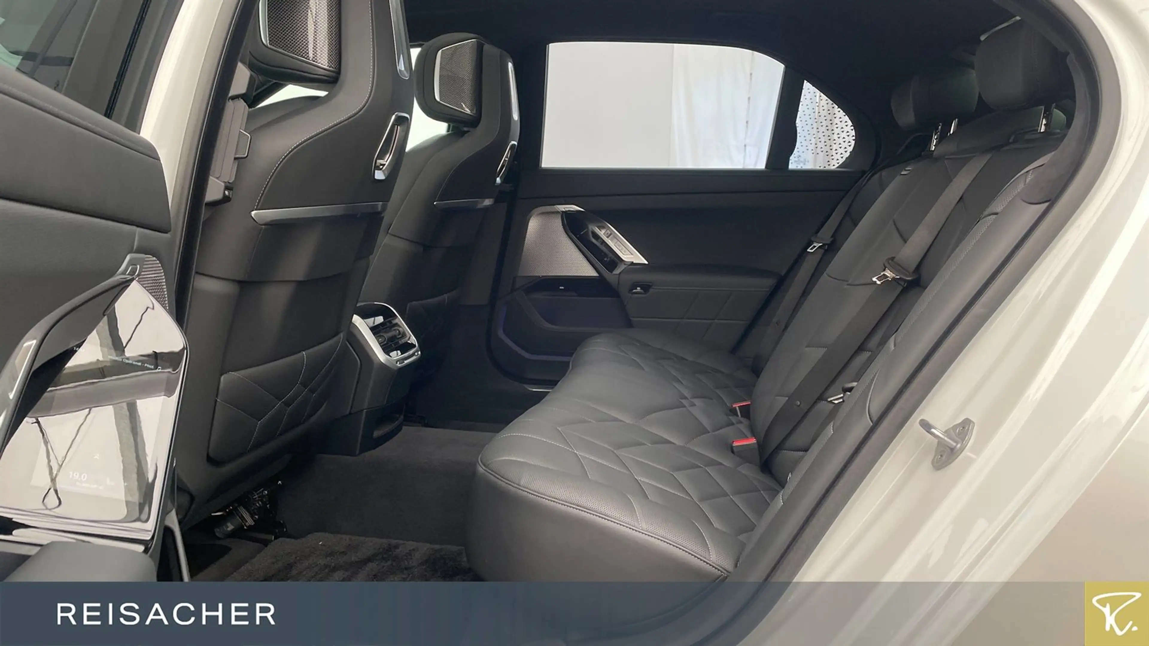 BMW i7 A eDrive50 M-Sport LCPro ACCPro 360° Atür 20" — photo 8