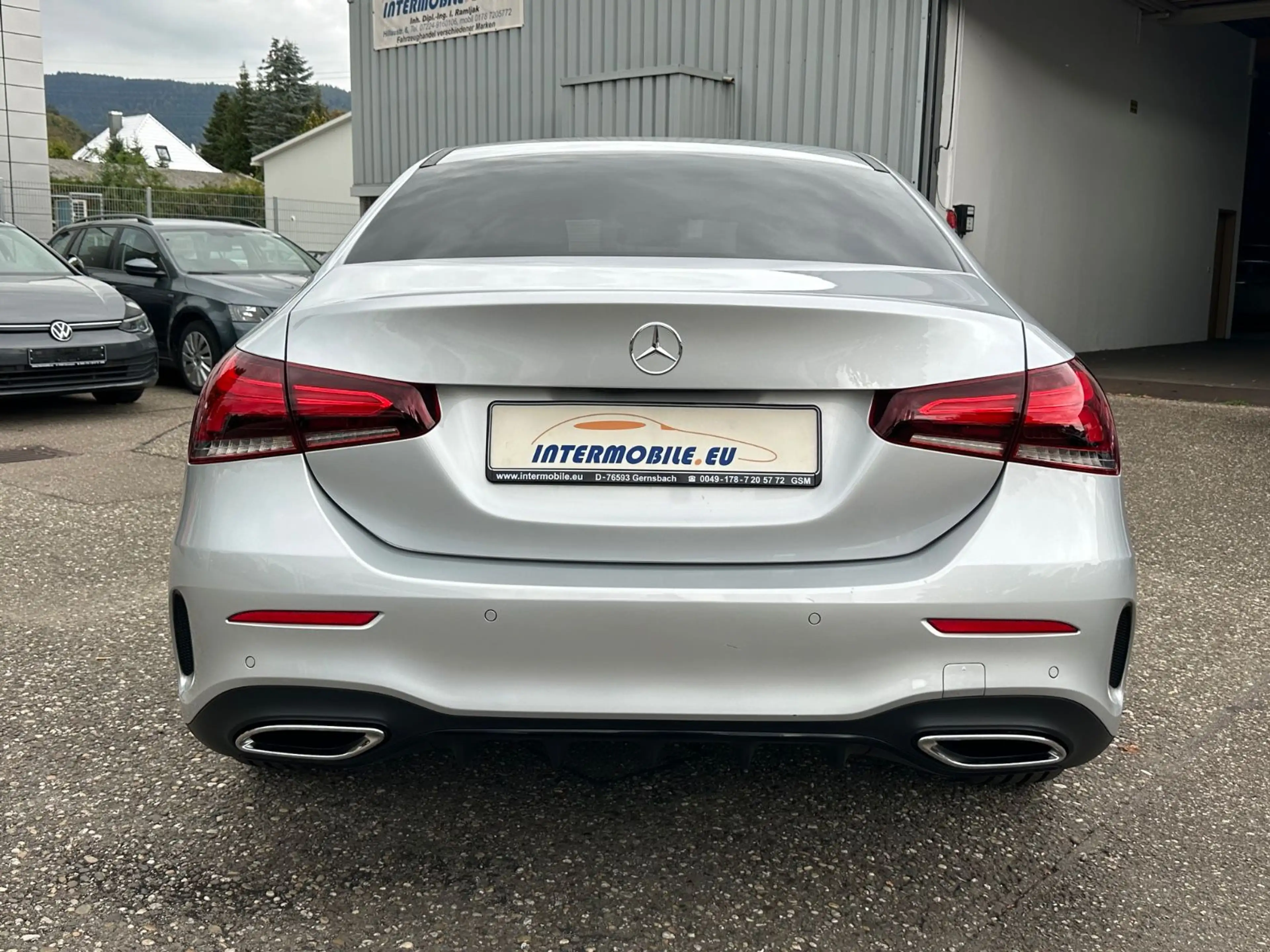 Mercedes-Benz A 250 e Lim. DCT HYBRID AMG LED PANO AMBIENTE CAM — photo 6