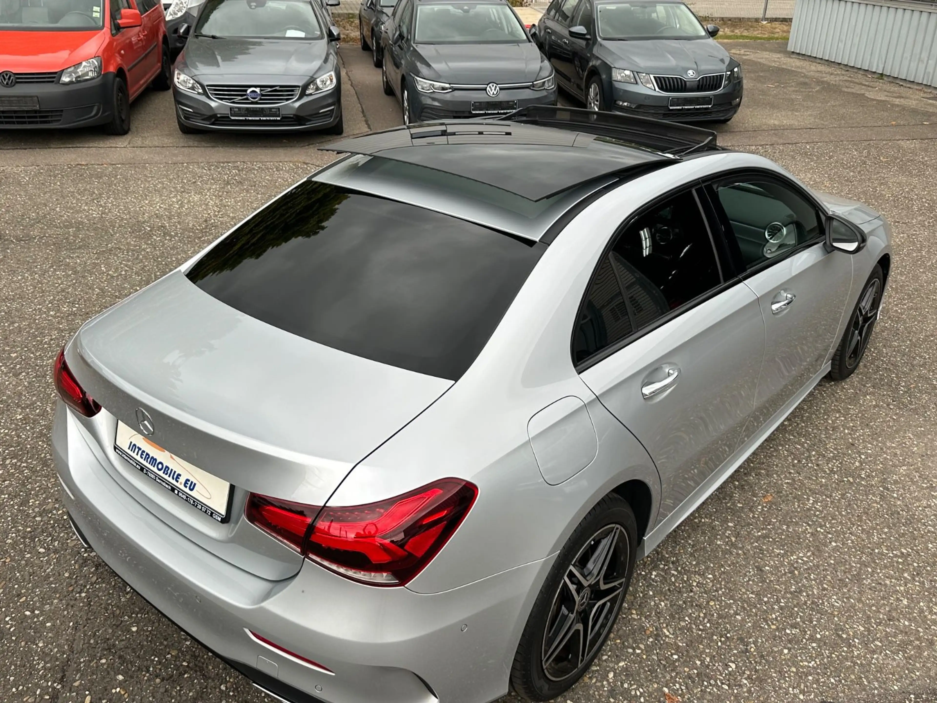 Mercedes-Benz A 250 e Lim. DCT HYBRID AMG LED PANO AMBIENTE CAM — photo 10