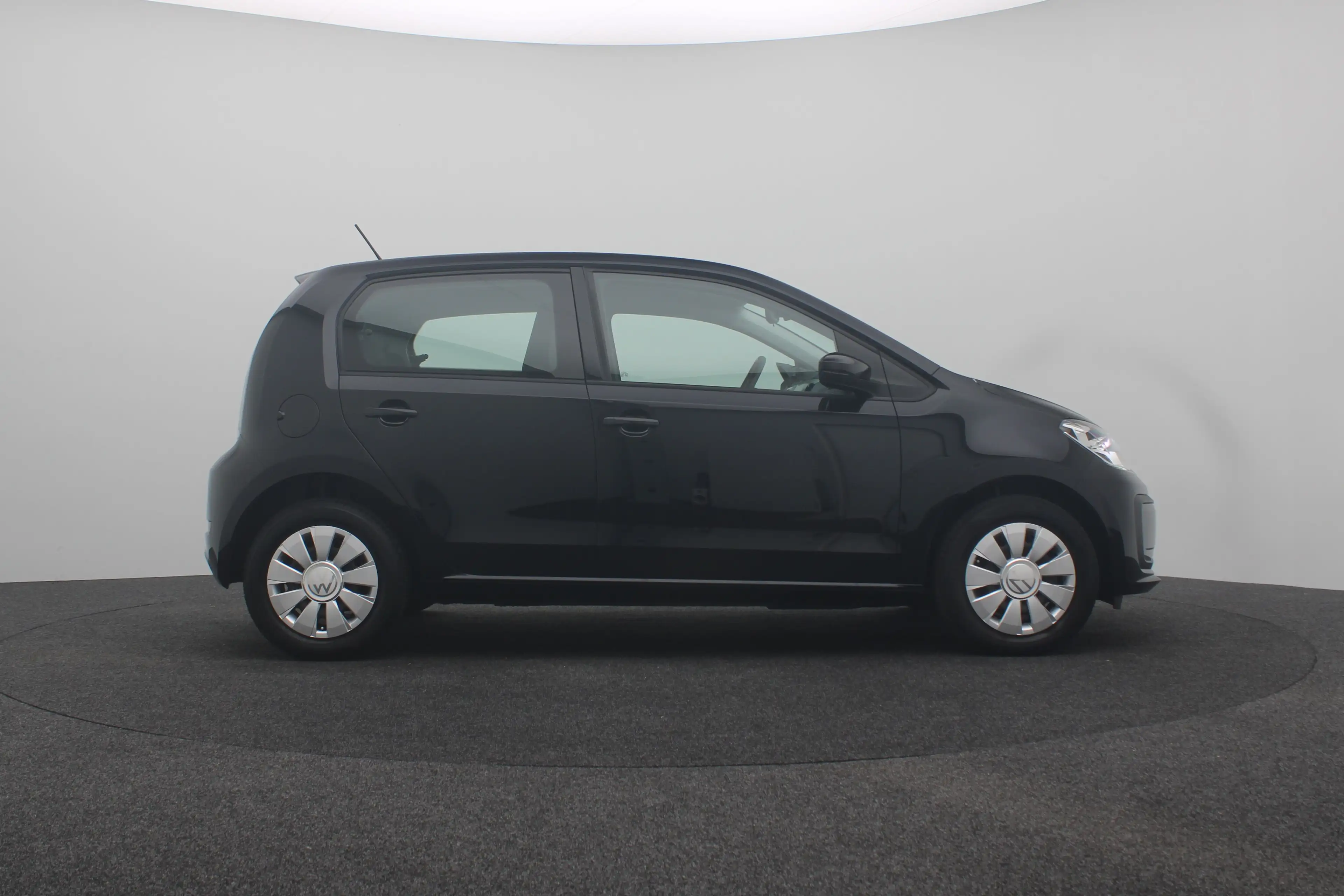 Volkswagen up! 1.0 | Achterbank in delen neerklapbaar | Airco | B — photo 32