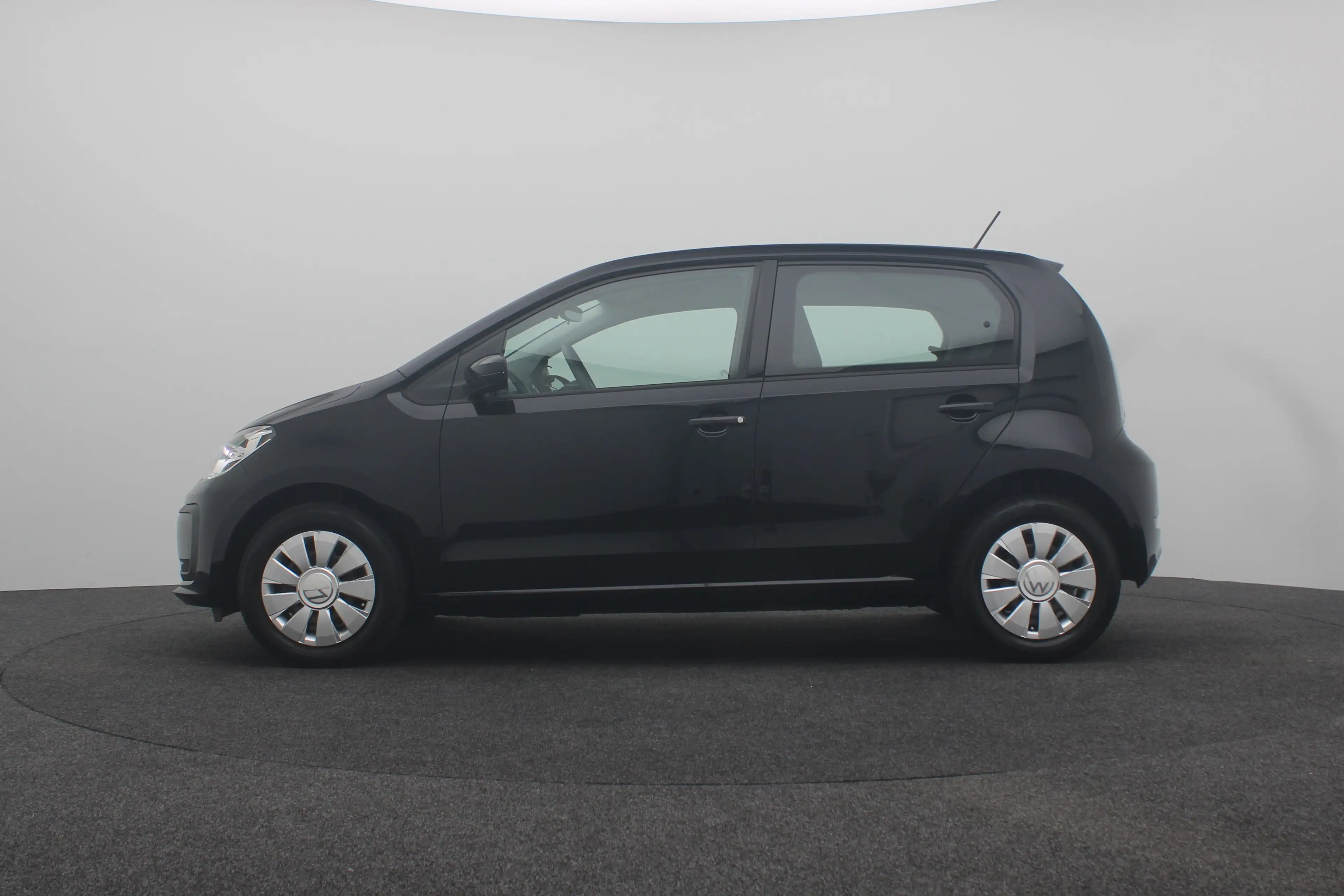 Volkswagen up! 1.0 | Achterbank in delen neerklapbaar | Airco | B — photo 2