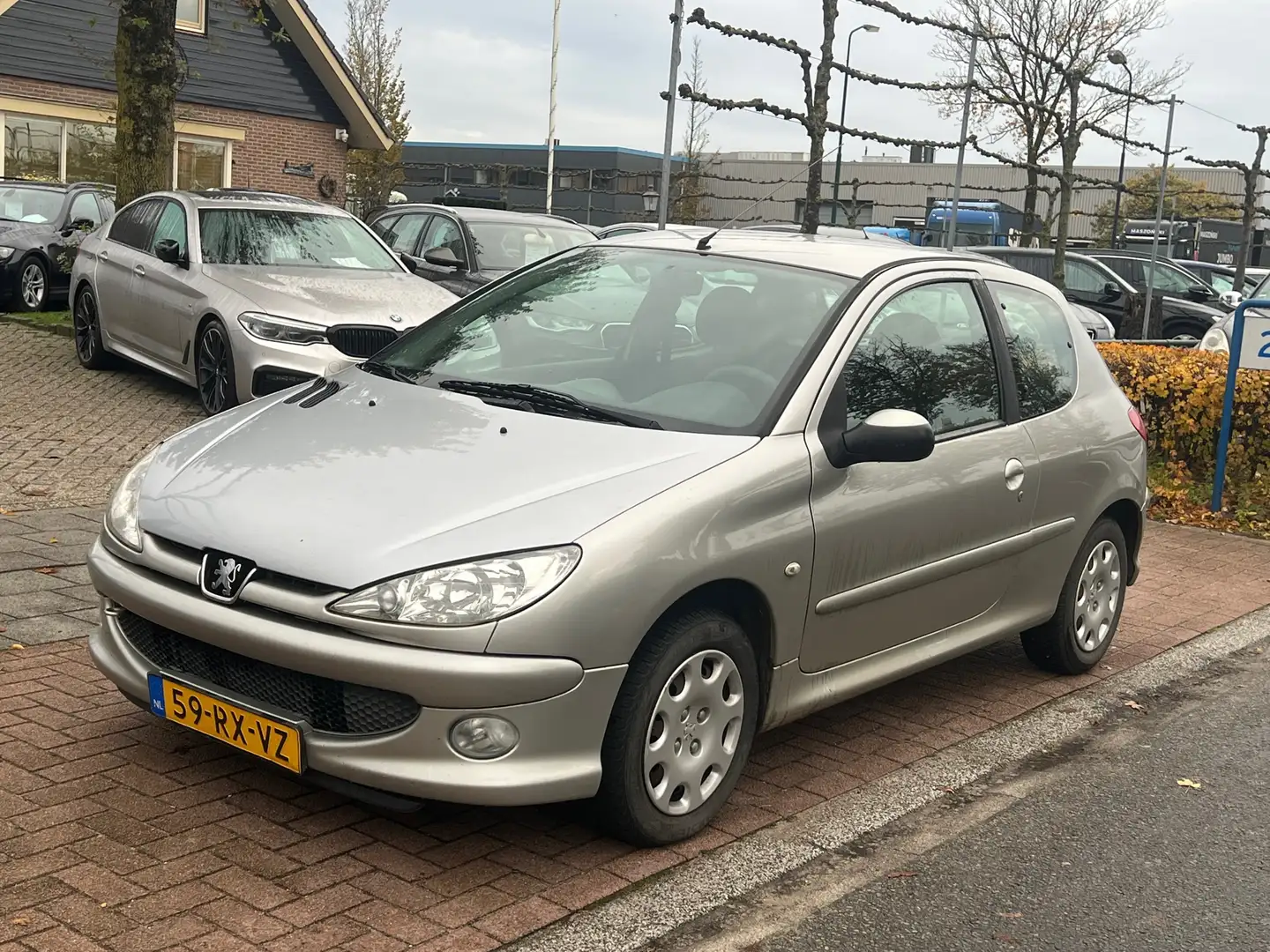 Peugeot 206 1.4 X-line *AIRCO/ NIEUWE APK Grijs - 2