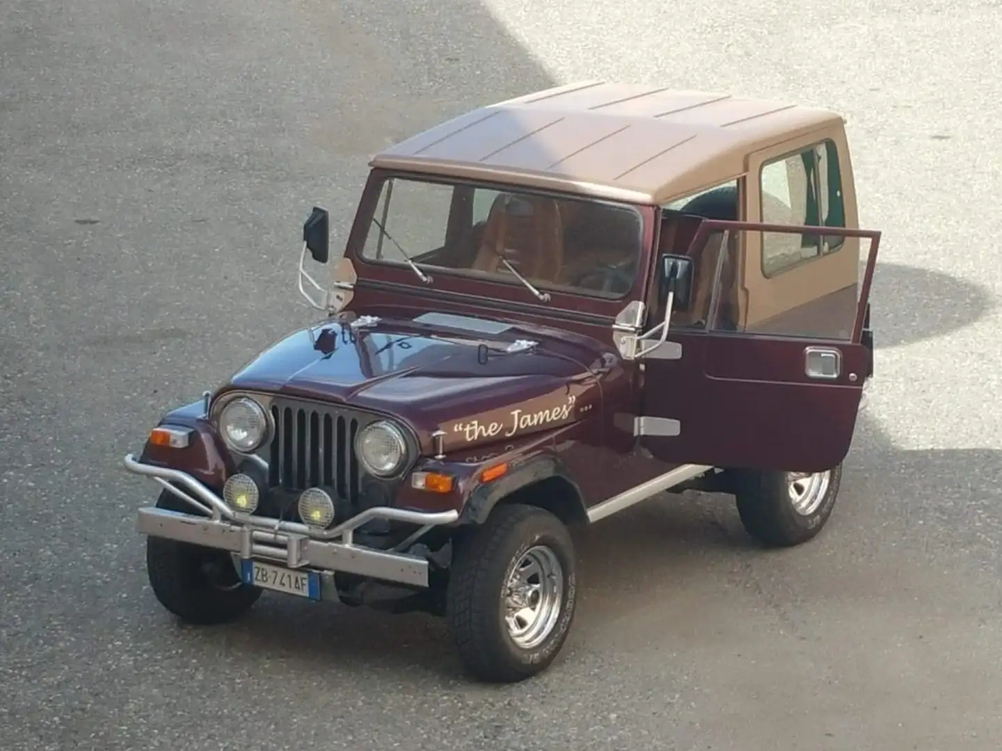 Jeep CJ-7 Laredo 4.2 6 cilindri, 6p (+ accessori) Marrone - 1
