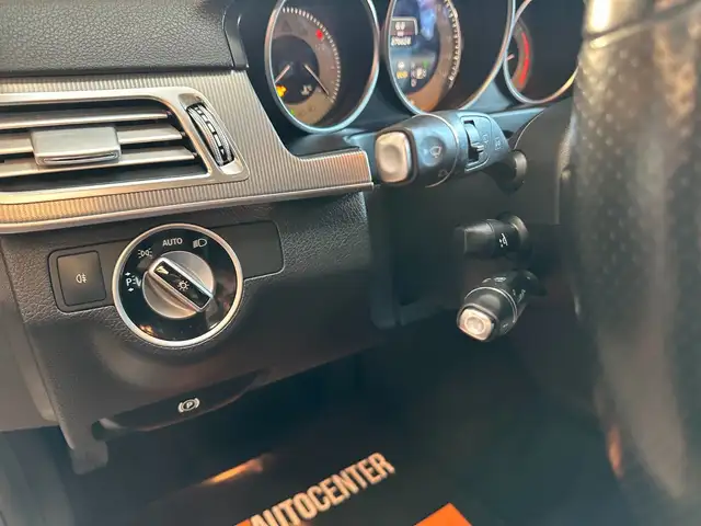 Mercedes-Benz E-Class view 10