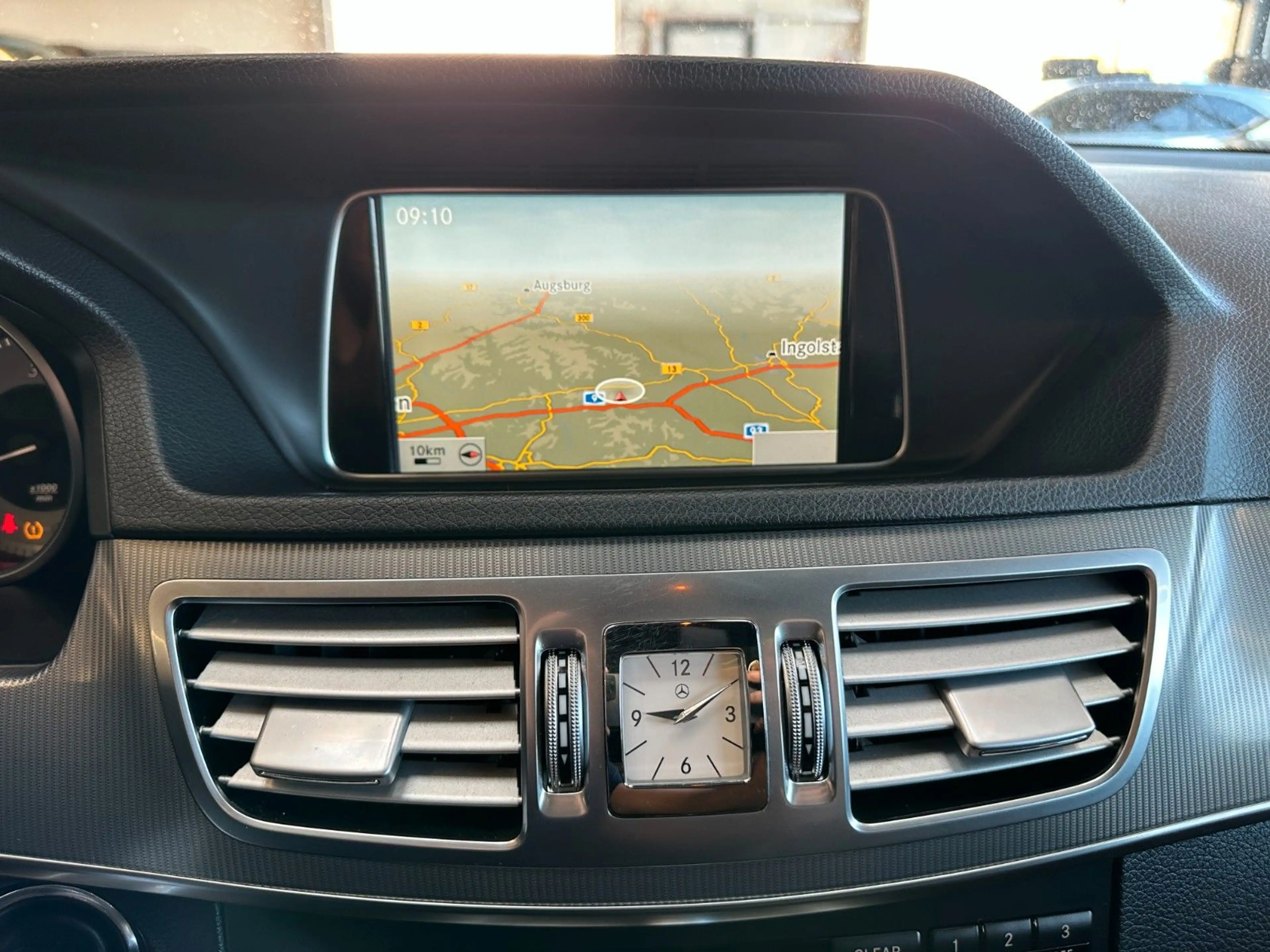 Mercedes-Benz E 350 *PANO*MEMORY*HarmanKardon*LEDER (BRAUN)* — photo 14
