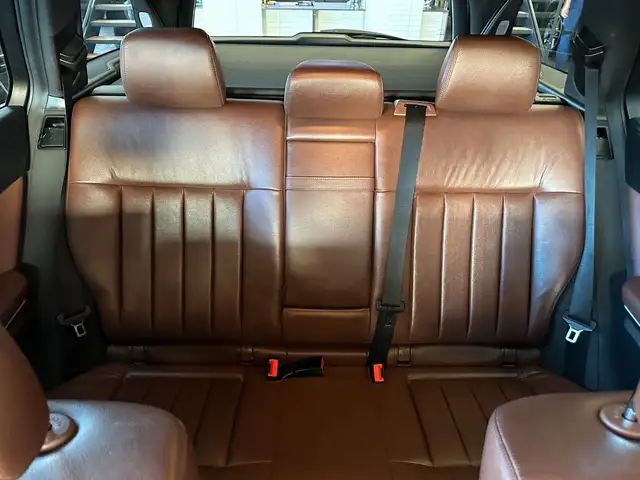 Mercedes-Benz E-Class view 12