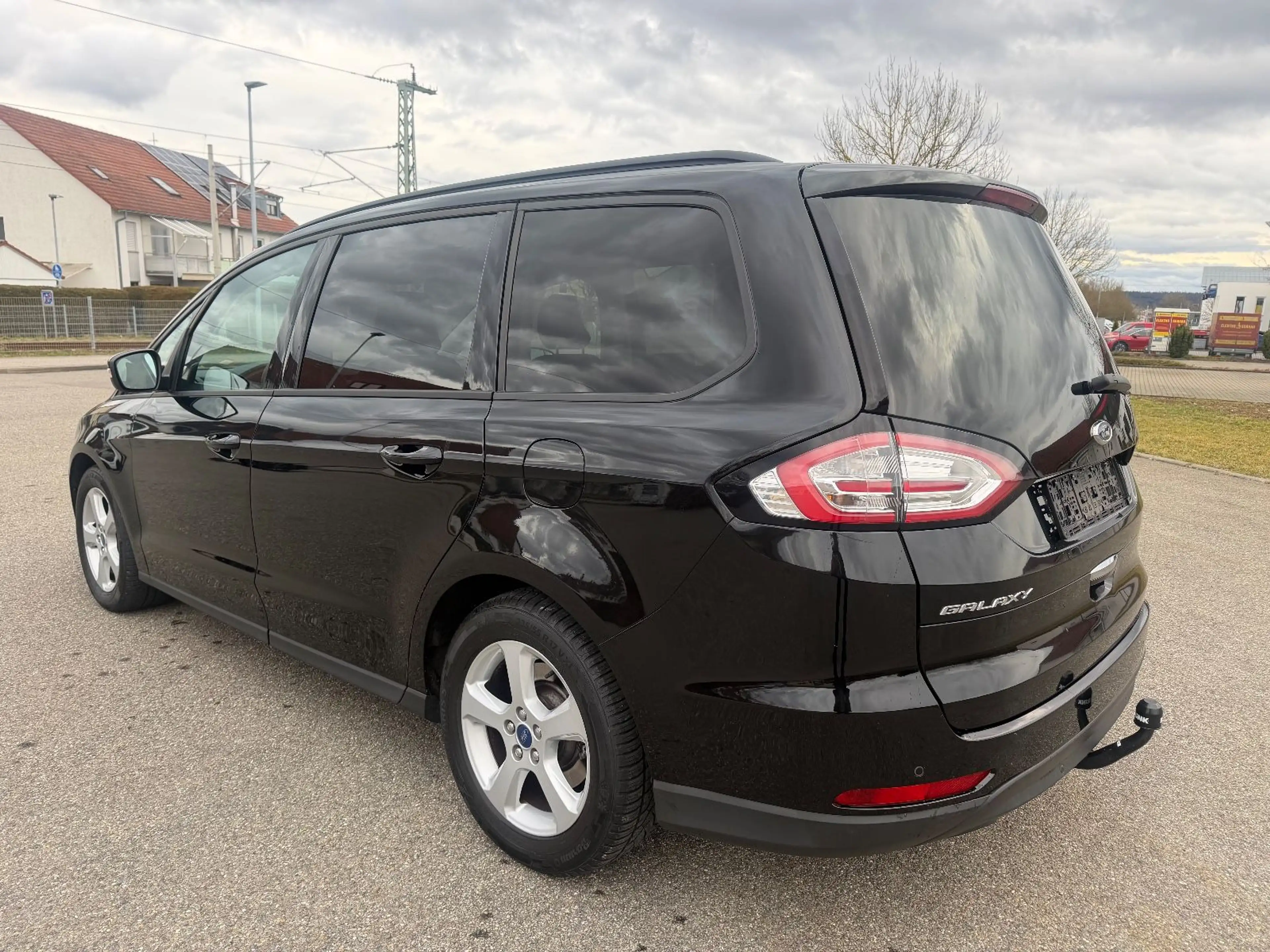 Ford Galaxy 2,0 TDCI*AUTOMATIK*NAVI*7 SITZE*AHK* — photo 7