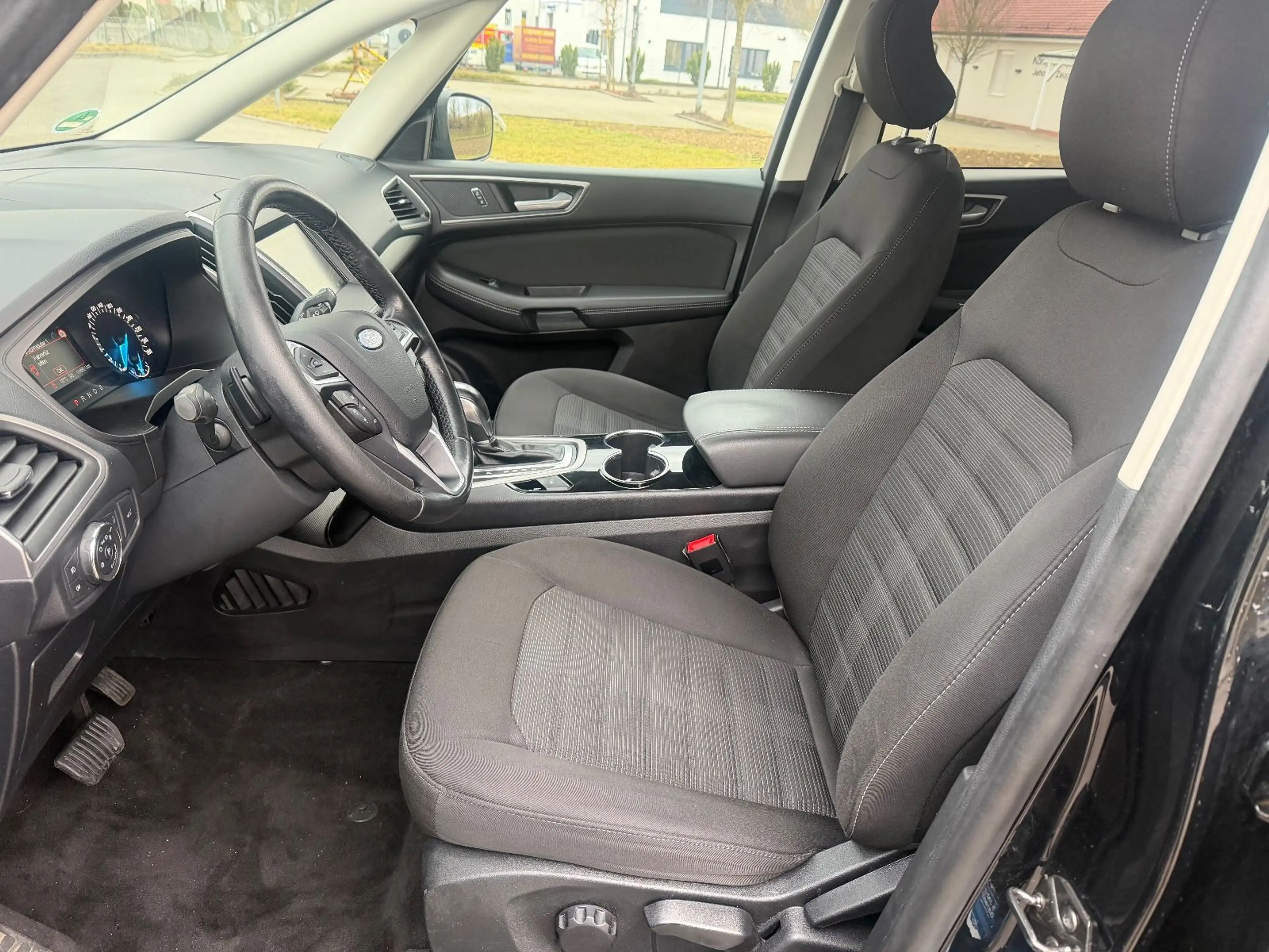 Ford Galaxy 2,0 TDCI*AUTOMATIK*NAVI*7 SITZE*AHK* — photo 9