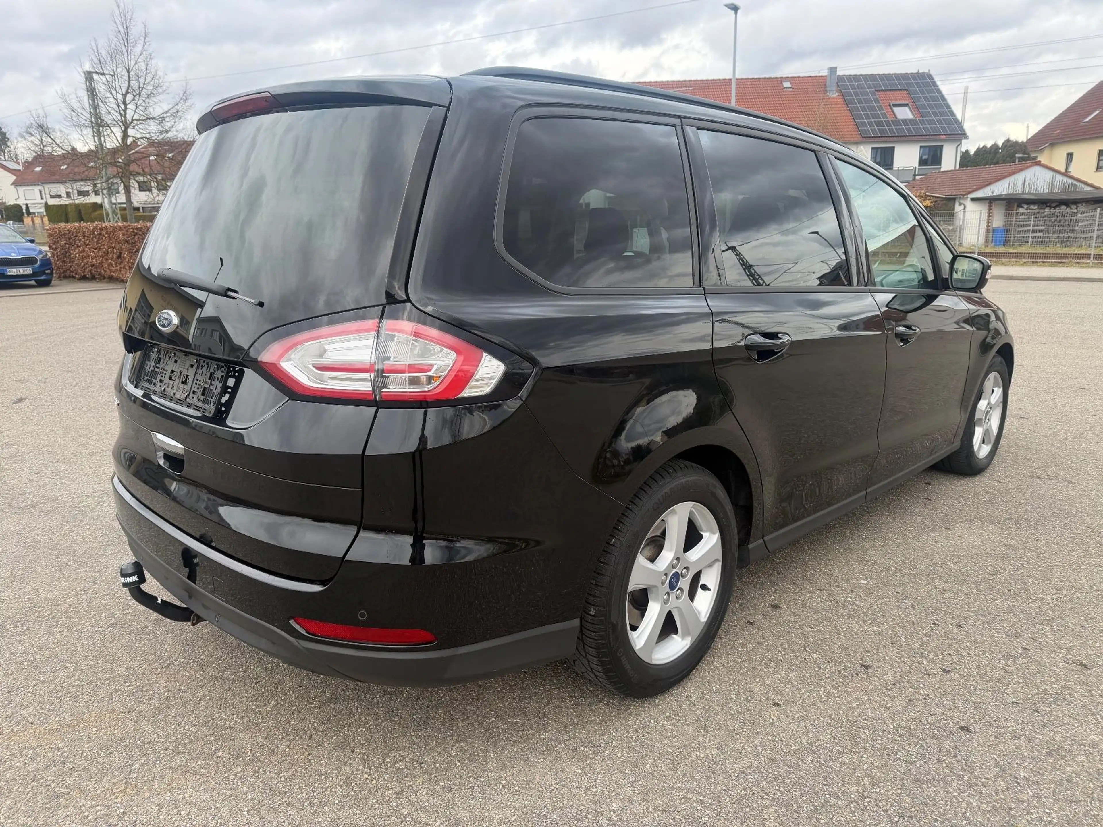 Ford Galaxy 2,0 TDCI*AUTOMATIK*NAVI*7 SITZE*AHK* — photo 5