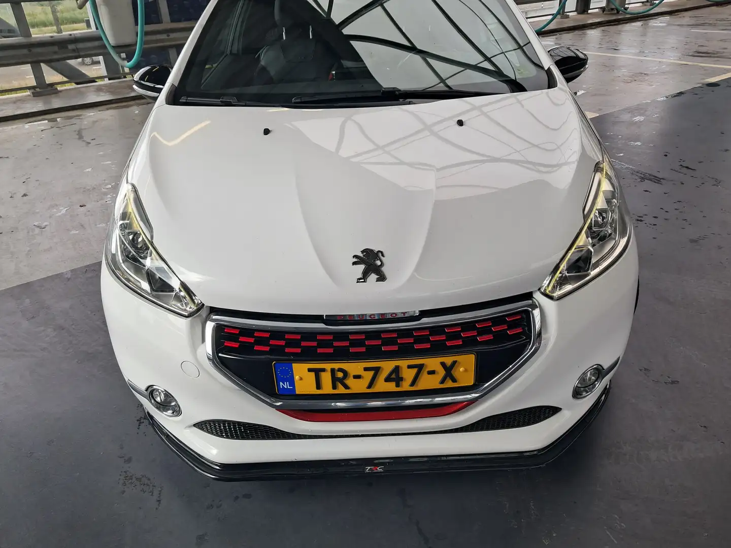 Peugeot 208 208 1.6 THP GTi Bílá - 2