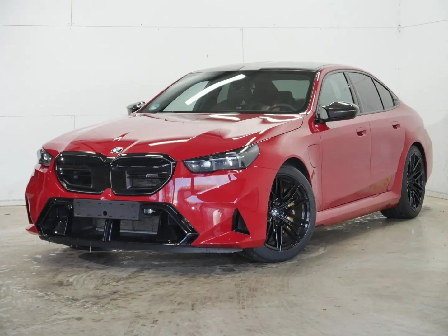 BMW M5 Limousine M Drivers P., M Carbon Keramik-Bremse, B Piros - 1