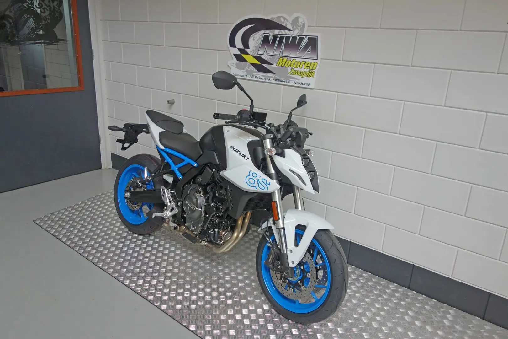 Suzuki GSX 8S Wit - 2