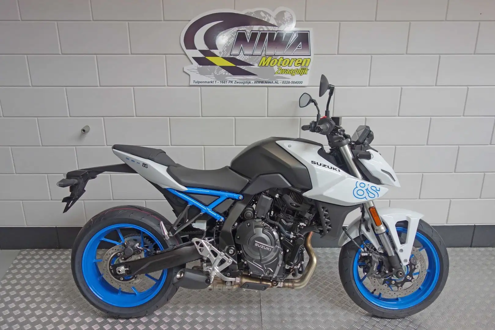 Suzuki GSX 8S Wit - 1
