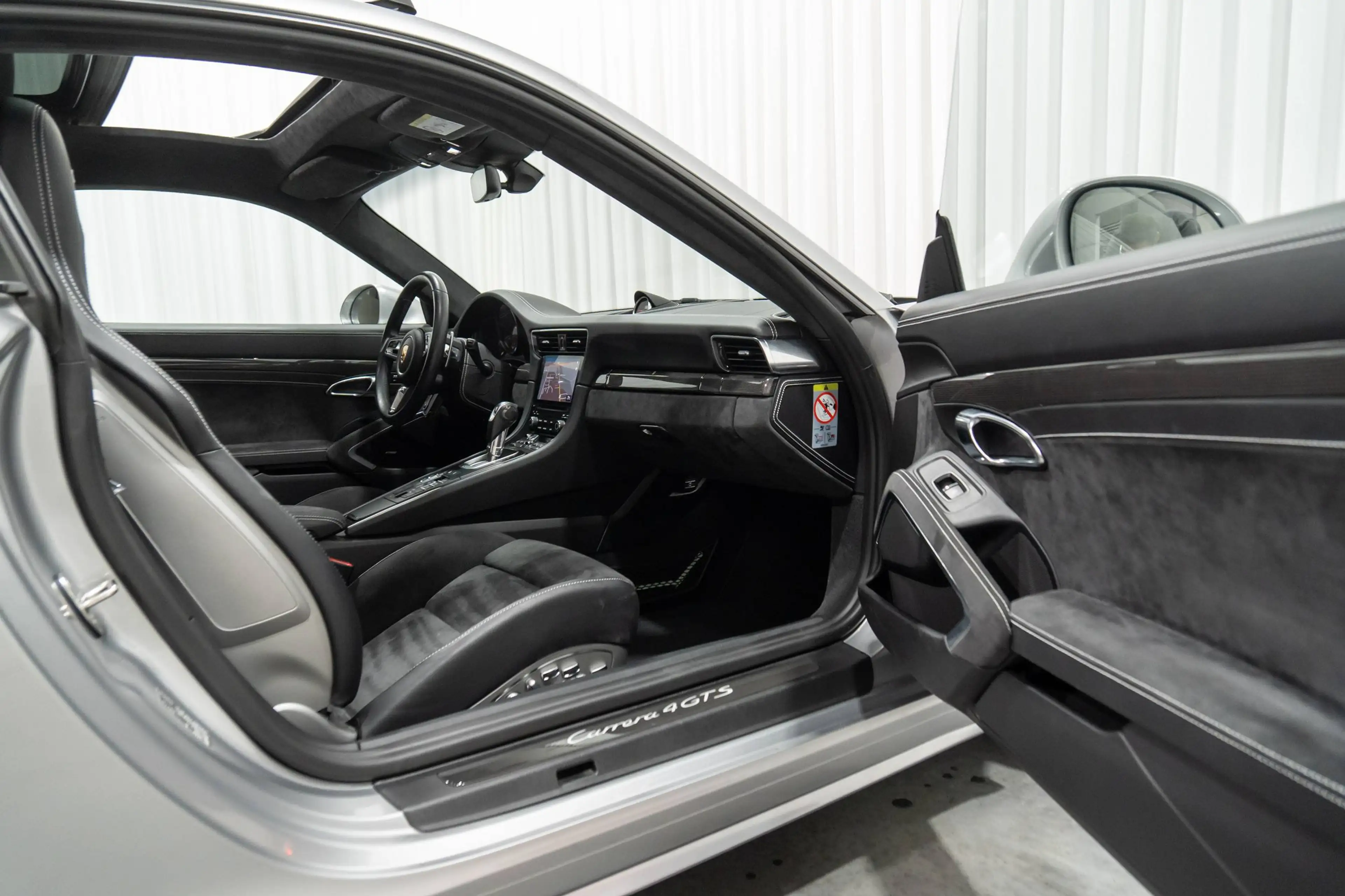 Porsche 991 .2 Carrera 4 GTS Coupé Schuifdak BOSE Sportuitlaat — photo 15