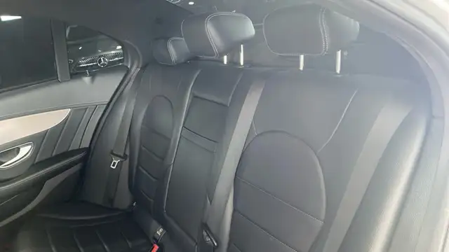 Mercedes-Benz C-Class view 11