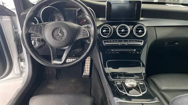Mercedes-Benz C-Class view 8